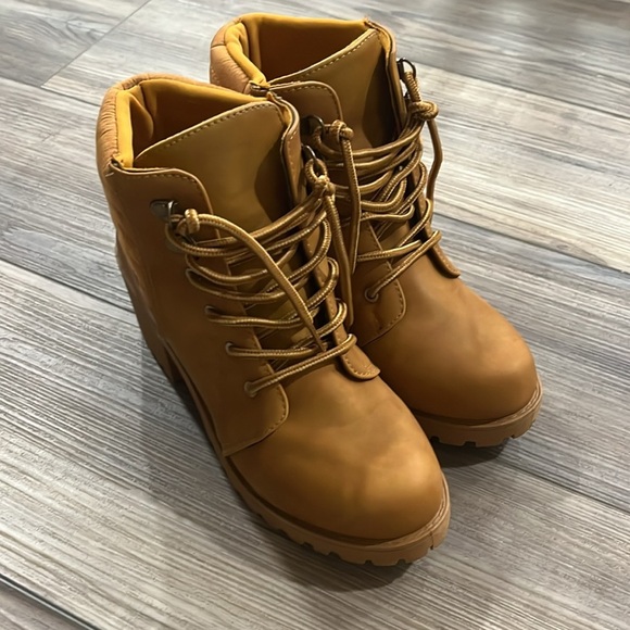 Rogue heeled boots - Picture 2 of 7